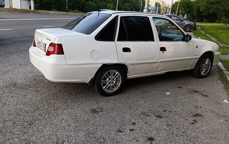 Daewoo Nexia I рестайлинг, 2011 год, 130 000 рублей, 4 фотография