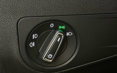 Volkswagen Tiguan II, 2020 год, 2 140 000 рублей, 12 фотография