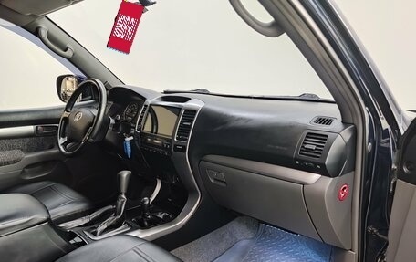 Toyota Land Cruiser Prado 120 рестайлинг, 2006 год, 2 590 000 рублей, 19 фотография