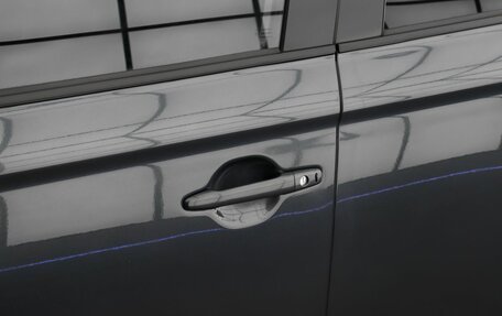 Mitsubishi Outlander III рестайлинг 3, 2021 год, 2 850 000 рублей, 19 фотография