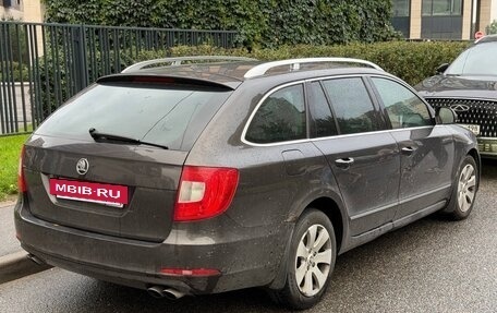 Skoda Superb III рестайлинг, 2011 год, 650 000 рублей, 3 фотография