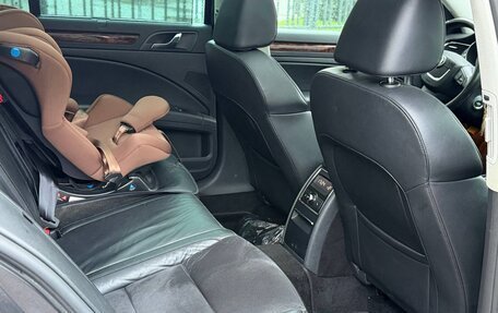 Skoda Superb III рестайлинг, 2011 год, 650 000 рублей, 15 фотография