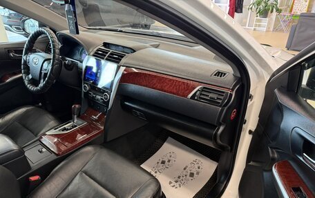 Toyota Camry, 2013 год, 1 999 000 рублей, 12 фотография