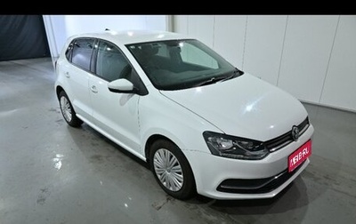 Volkswagen Polo VI (EU Market), 2015 год, 610 000 рублей, 1 фотография