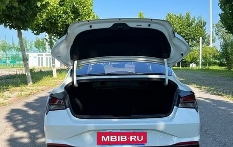 Hyundai Elantra, 2022 год, 1 362 300 рублей, 5 фотография