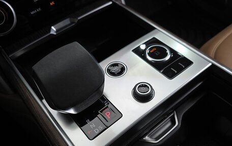 Land Rover Range Rover IV рестайлинг, 2023 год, 17 600 000 рублей, 16 фотография