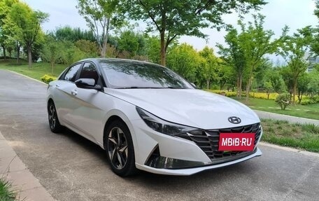 Hyundai Elantra, 2021 год, 1 200 000 рублей, 2 фотография