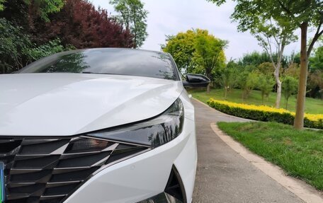 Hyundai Elantra, 2021 год, 1 200 000 рублей, 10 фотография