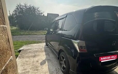 Honda Freed I, 2012 год, 1 100 000 рублей, 2 фотография
