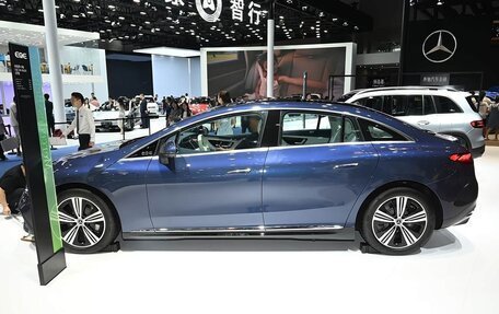 Mercedes-Benz EQE, 2026 год, 6 200 000 рублей, 4 фотография