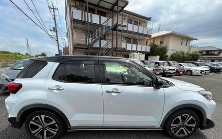 Daihatsu Rocky, 2019 год, 1 098 000 рублей, 3 фотография