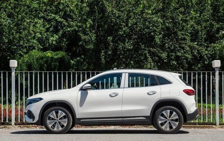 Mercedes-Benz EQA, 2024 год, 4 250 000 рублей, 4 фотография