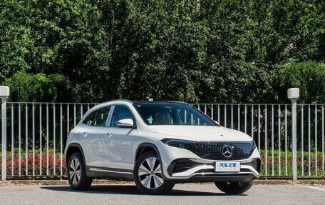 Mercedes-Benz EQA, 2024 год, 4 250 000 рублей, 3 фотография