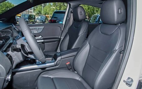 Mercedes-Benz EQA, 2024 год, 4 250 000 рублей, 10 фотография