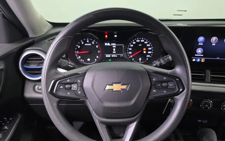 Chevrolet Trax, 2023 год, 1 680 000 рублей, 7 фотография