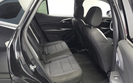 Chevrolet Trax, 2023 год, 1 680 000 рублей, 13 фотография
