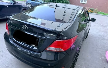 Hyundai Solaris II рестайлинг, 2015 год, 850 000 рублей, 4 фотография