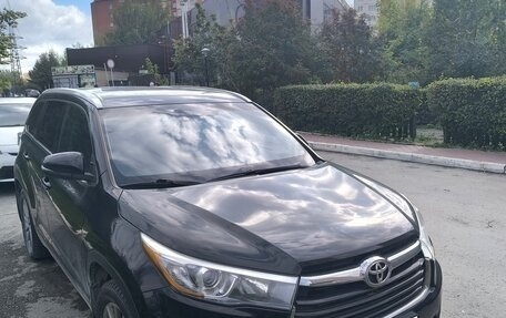 Toyota Highlander III, 2014 год, 2 200 000 рублей, 3 фотография