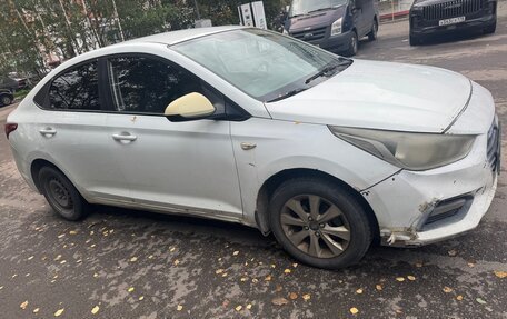 Hyundai Solaris II рестайлинг, 2017 год, 400 000 рублей, 4 фотография