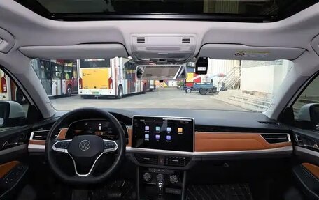 Volkswagen Bora, 2023 год, 1 280 000 рублей, 13 фотография