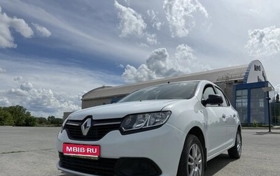 Renault Logan II, 2017 год, 900 000 рублей, 1 фотография