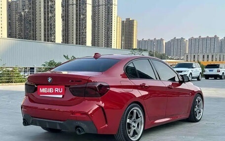 BMW 1 серия, 2022 год, 1 650 000 рублей, 6 фотография