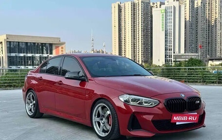 BMW 1 серия, 2022 год, 1 650 000 рублей, 3 фотография
