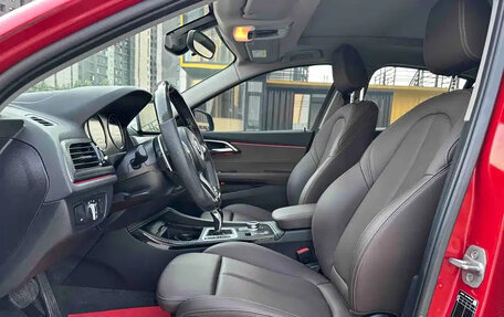 BMW 1 серия, 2022 год, 1 650 000 рублей, 10 фотография