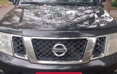 Nissan Navara (Frontier), 2011 год, 840 000 рублей, 3 фотография