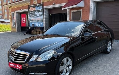 Mercedes-Benz E-Класс, 2011 год, 1 700 000 рублей, 6 фотография