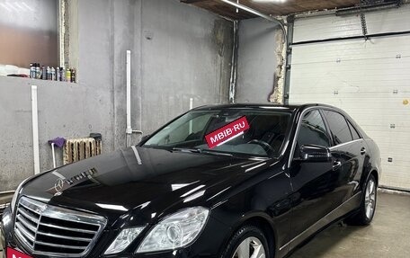 Mercedes-Benz E-Класс, 2011 год, 1 700 000 рублей, 11 фотография