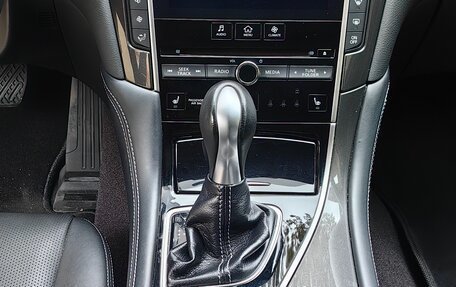Infiniti Q50 I рестайлинг, 2017 год, 1 875 000 рублей, 11 фотография