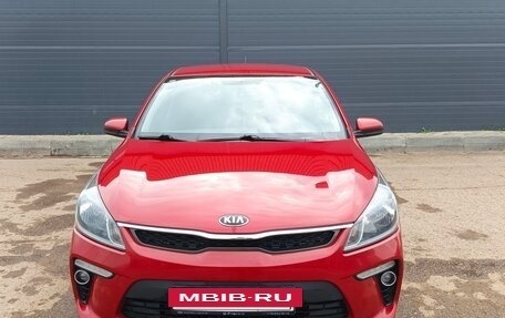 KIA Rio IV, 2018 год, 1 350 000 рублей, 4 фотография