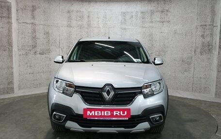 Renault Logan II, 2019 год, 1 035 000 рублей, 2 фотография