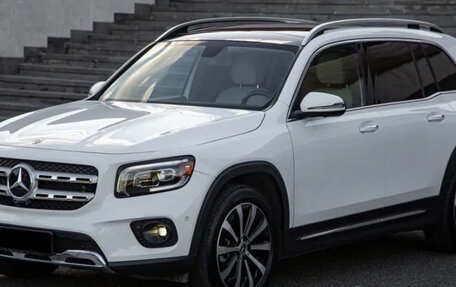 Mercedes-Benz GLB, 2022 год, 2 890 000 рублей, 2 фотография