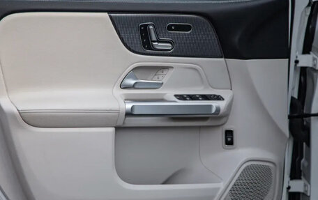 Mercedes-Benz GLB, 2022 год, 2 890 000 рублей, 7 фотография