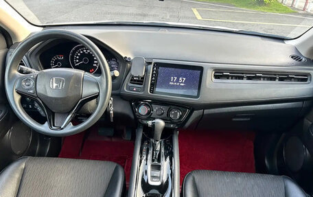 Honda Vezel, 2022 год, 1 560 275 рублей, 12 фотография