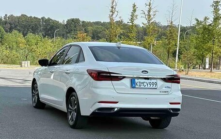 Ford Escort, 2022 год, 980 000 рублей, 5 фотография