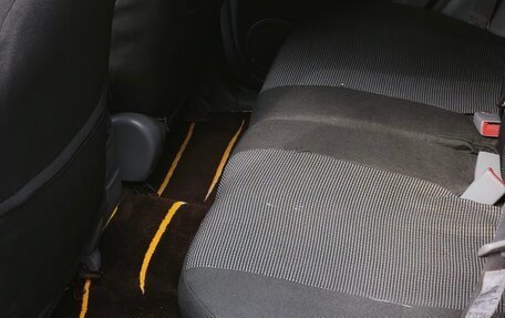 Toyota RAV4, 2002 год, 850 000 рублей, 14 фотография