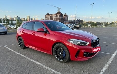 BMW 1 серия, 2019 год, 2 500 000 рублей, 3 фотография