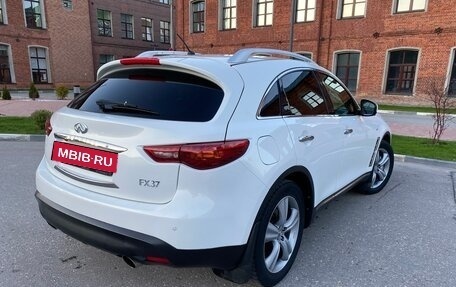 Infiniti FX II, 2011 год, 1 750 000 рублей, 6 фотография