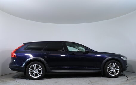 Volvo V90 Cross Country I рестайлинг, 2017 год, 2 700 000 рублей, 4 фотография