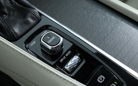 Volvo V90 Cross Country I рестайлинг, 2017 год, 2 700 000 рублей, 15 фотография