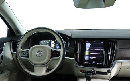 Volvo V90 Cross Country I рестайлинг, 2017 год, 2 700 000 рублей, 12 фотография
