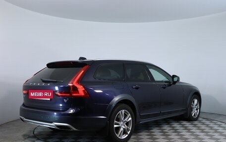 Volvo V90 Cross Country I рестайлинг, 2017 год, 2 700 000 рублей, 5 фотография