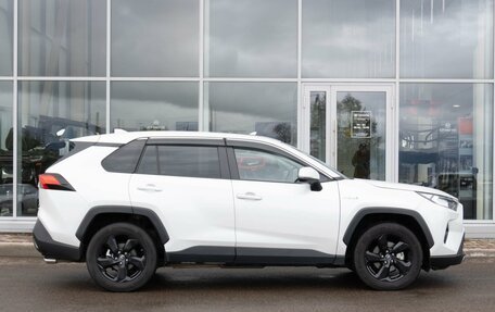 Toyota RAV4, 2022 год, 4 201 000 рублей, 5 фотография