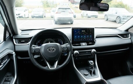 Toyota RAV4, 2022 год, 4 201 000 рублей, 11 фотография