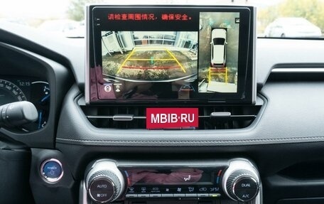 Toyota RAV4, 2022 год, 4 201 000 рублей, 20 фотография
