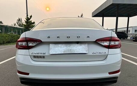 Skoda Octavia, 2022 год, 1 250 000 рублей, 5 фотография