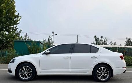 Skoda Octavia, 2022 год, 1 250 000 рублей, 6 фотография